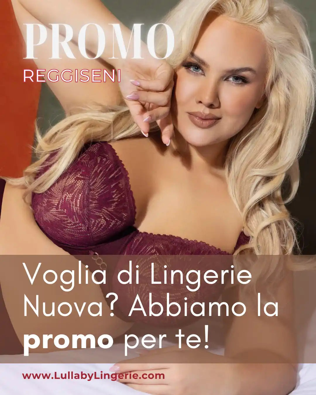 Una donna che indossa un reggiseno di pizzo color borgogna.