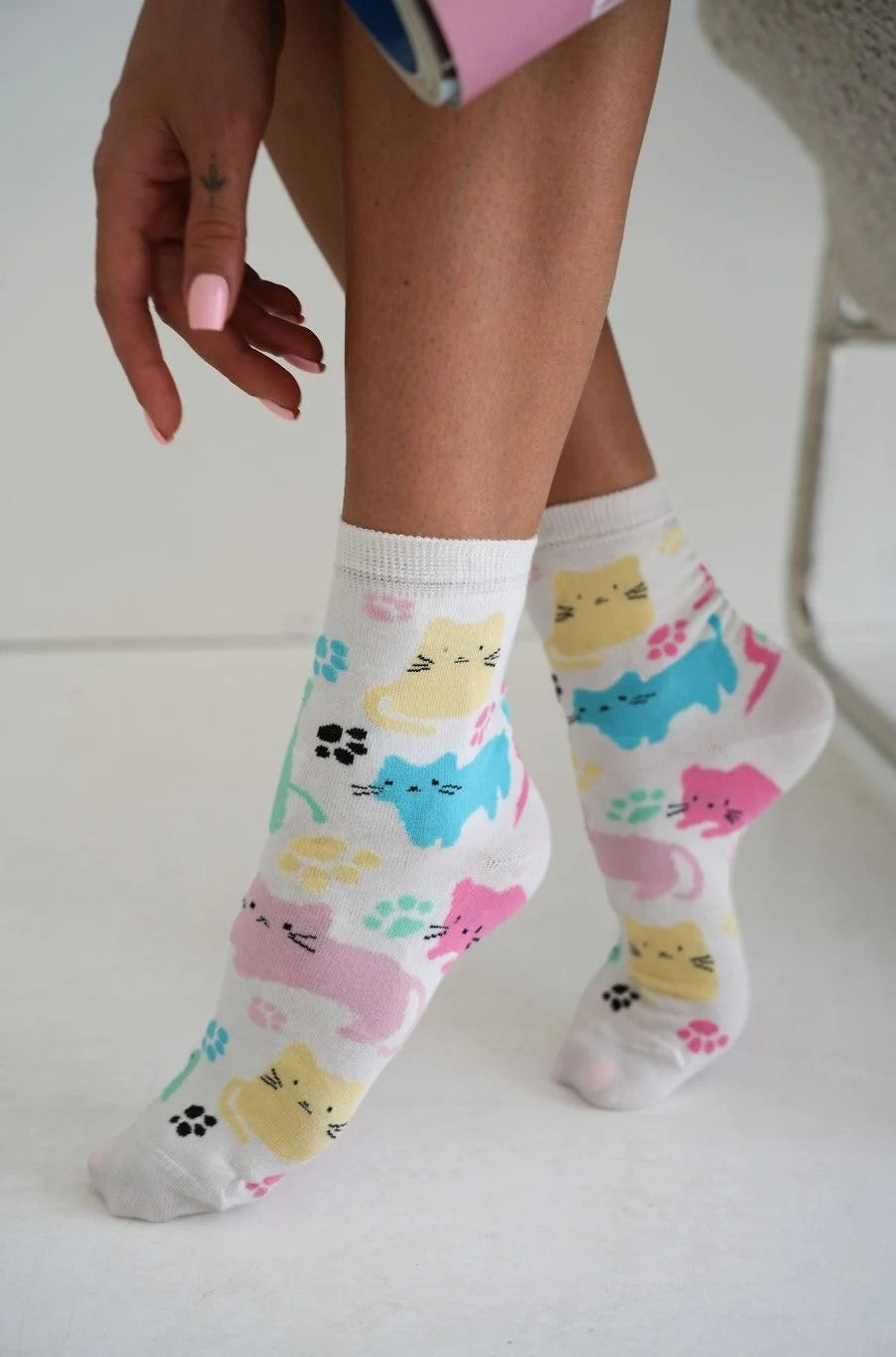 0200.263 - calza donna corta in cotone elasticizzato - gatti