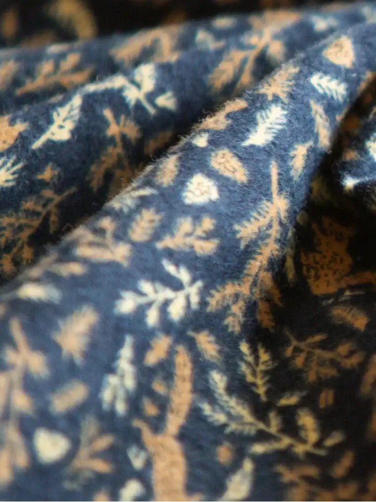 Abito a camicia / da notte in flanella con stampa