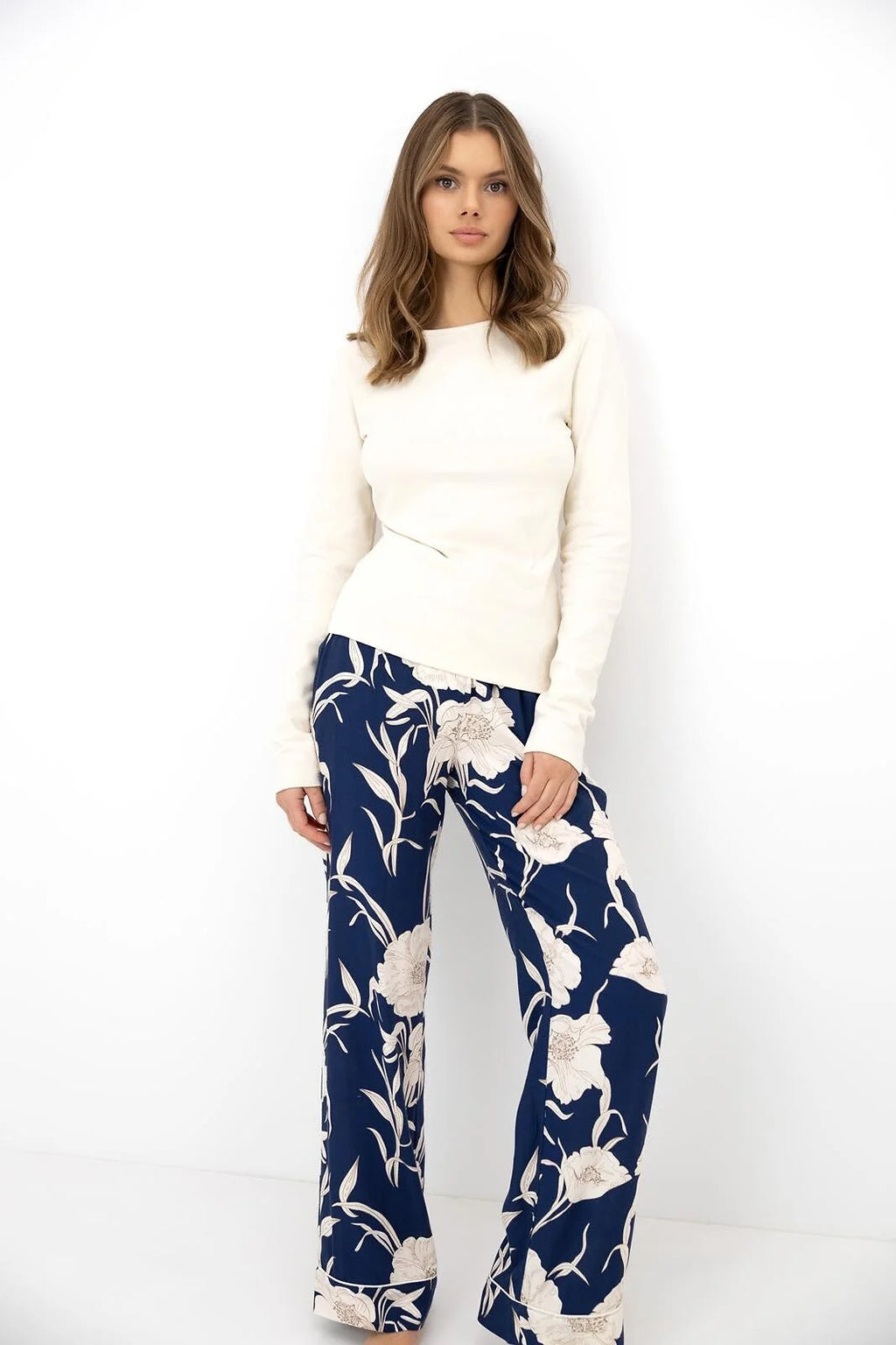 Azelia - pigiama lungo da donna con maglia in cotone