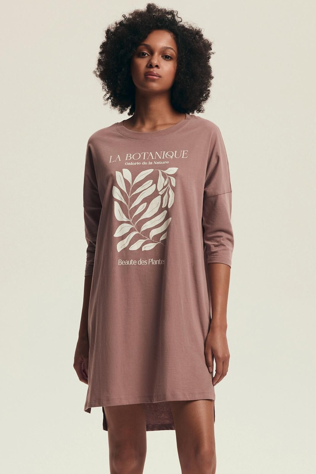 Camicia da notte da donna in morbido cotone naturale dextra
