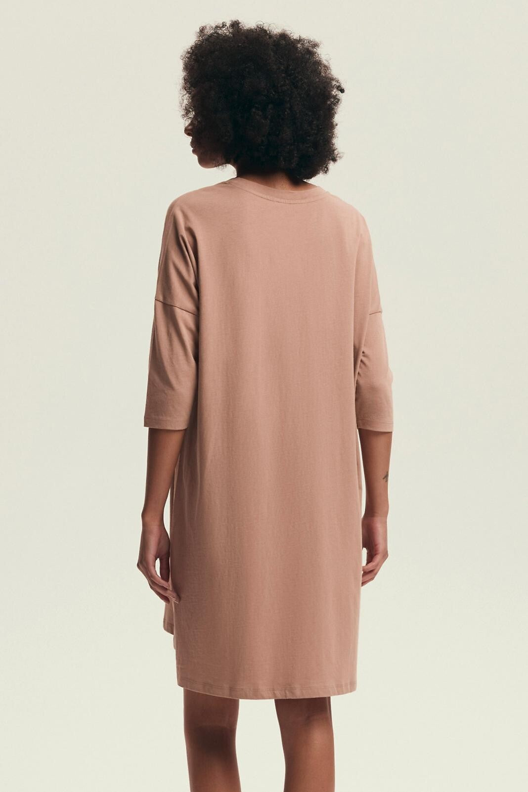 Camicia da notte da donna in morbido cotone naturale dextra