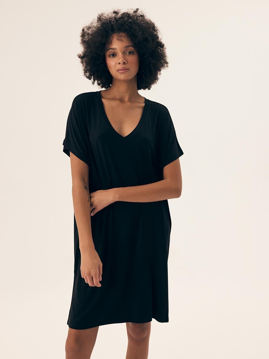 Camicia da donna dal taglio oversize in viscosa - noves