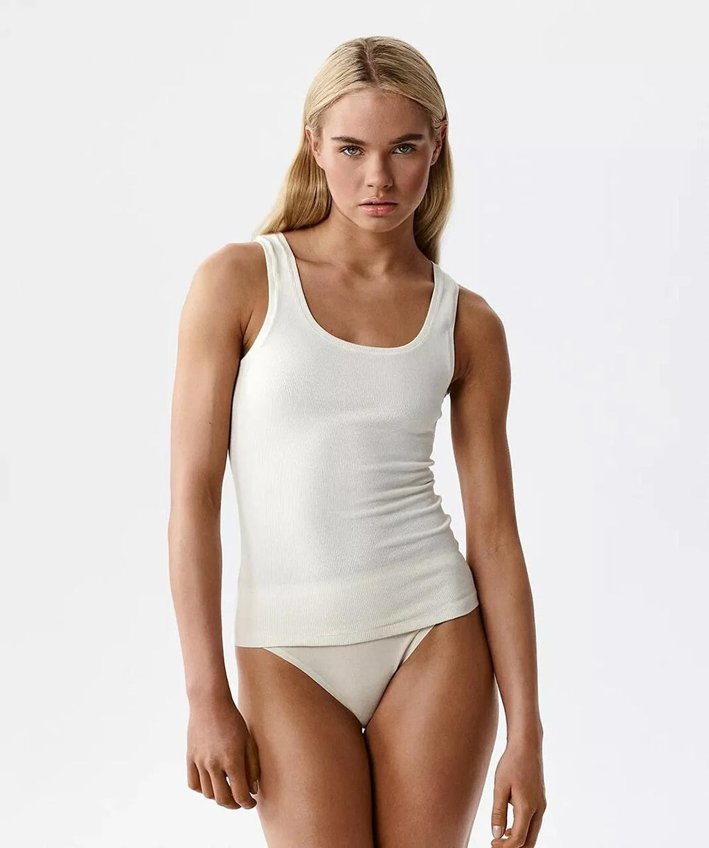 Canotta essential rib – eleganza quotidiana in cotone