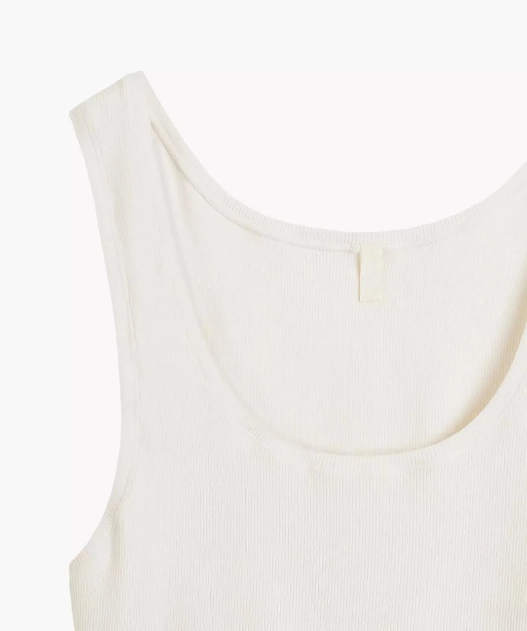 Canotta essential rib – eleganza quotidiana in cotone