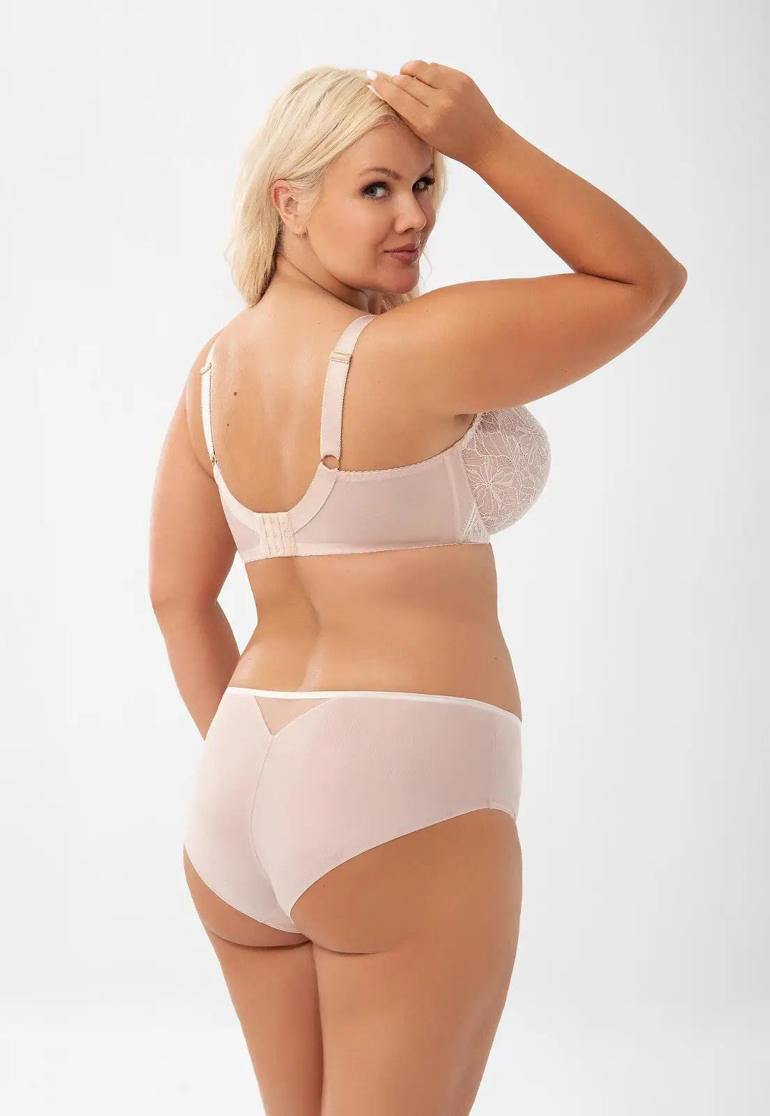 Daniela | slip donna in microfibra con dettagli ricamati