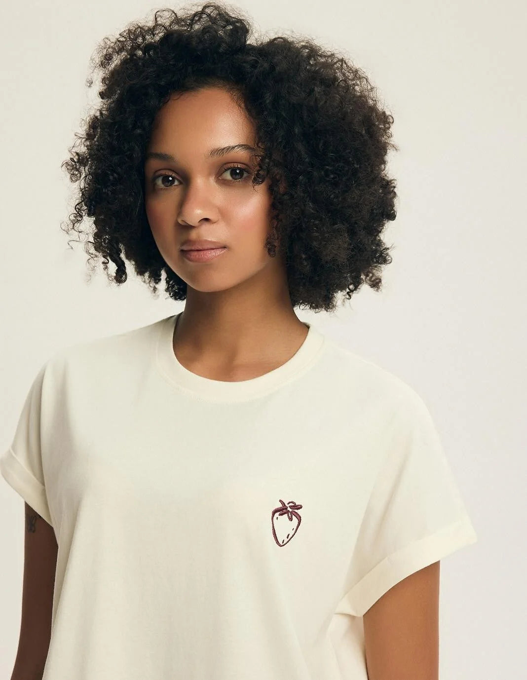 Evika | pigiama estivo donna in cotone con ricamo fragole