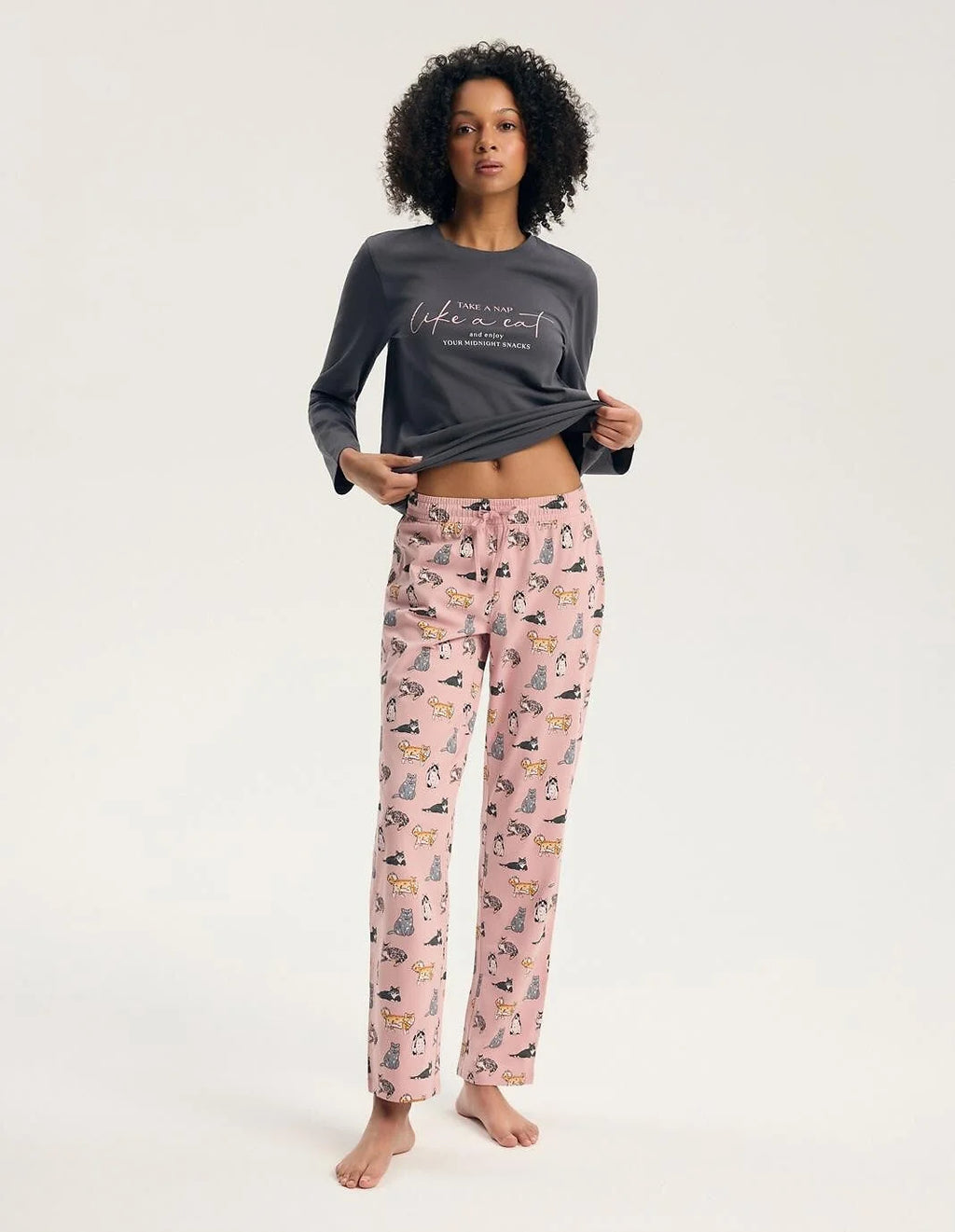 Ginni - pigiama lungo da donna in cotone con stampa gatti