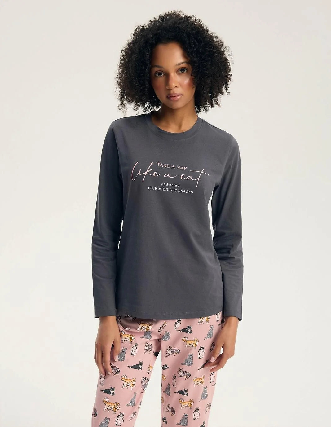 Ginni - pigiama lungo da donna in cotone con stampa gatti