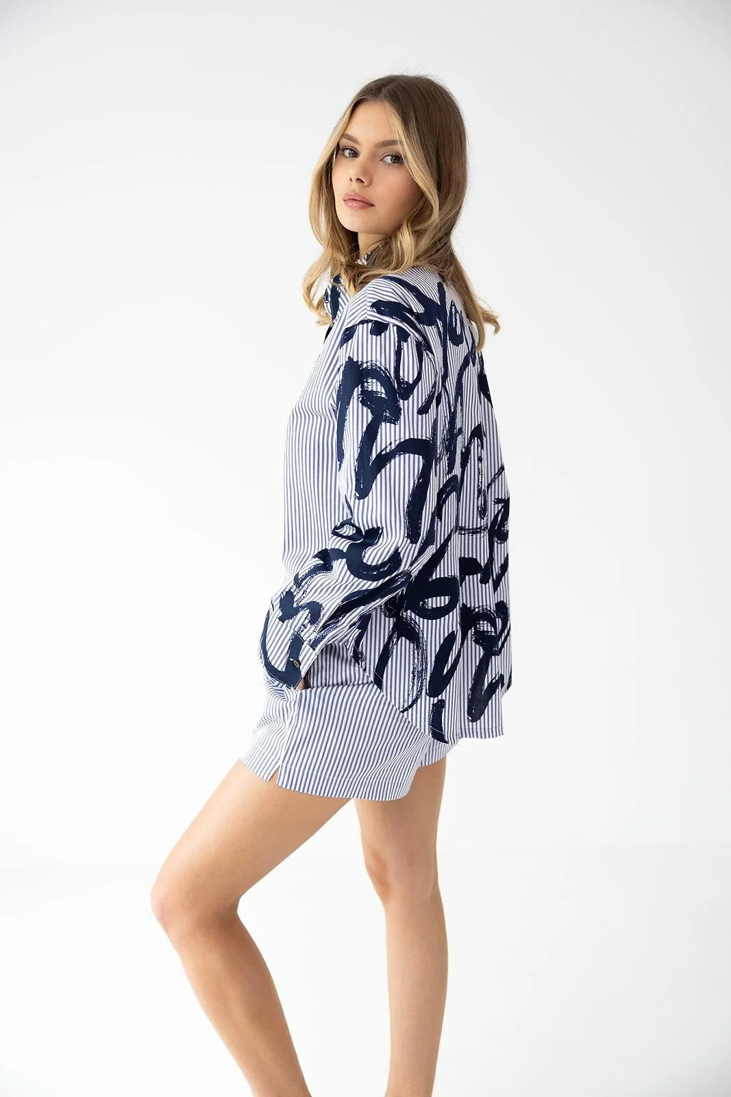 Hallie - pigiama corto da donna in cotone a righe