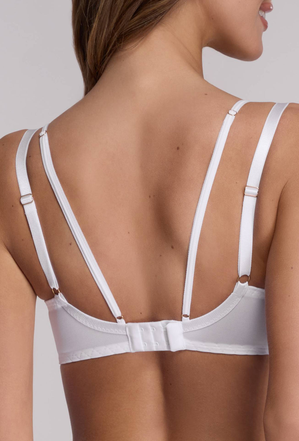 Irina | reggiseno senza imbottitura con doppio spallino