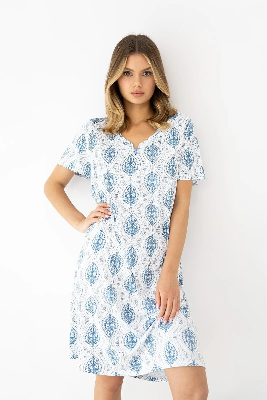 Jazmin | camicia da notte in viscosa setosa con scollo a v