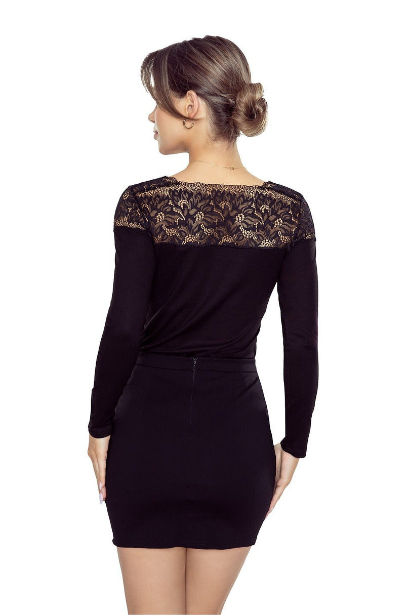 Maglia elegante in viscosa con carré e schiena in pizzo