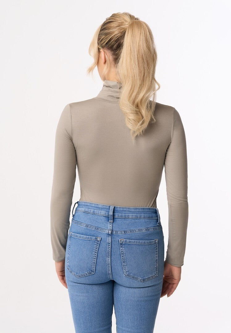 Maglia sottogiacca con collo lato in modal e cotone