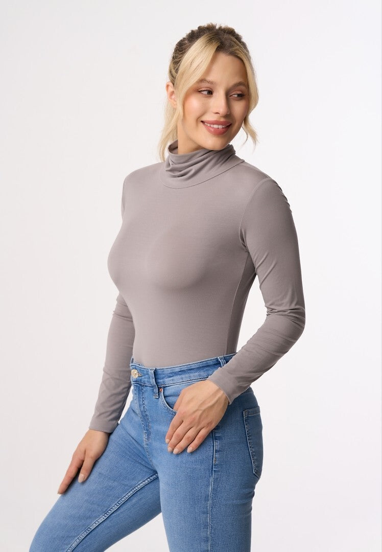 Maglia sottogiacca con collo lato in modal e cotone