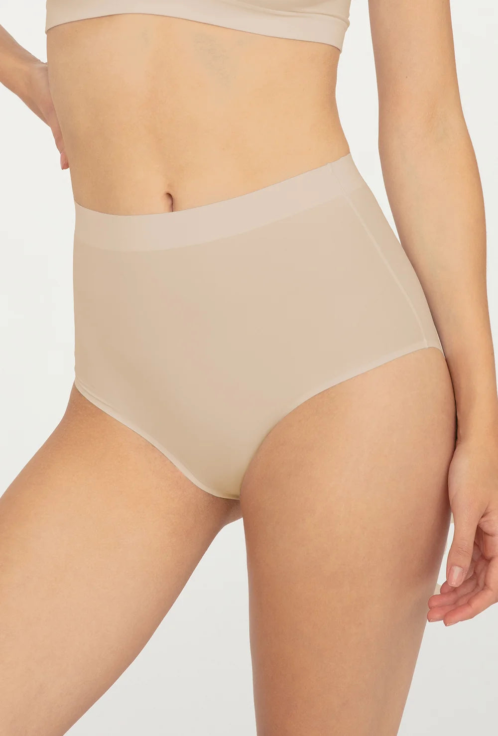 Slip donna a vita alta in microfibra taglio laser - BRIGITTE