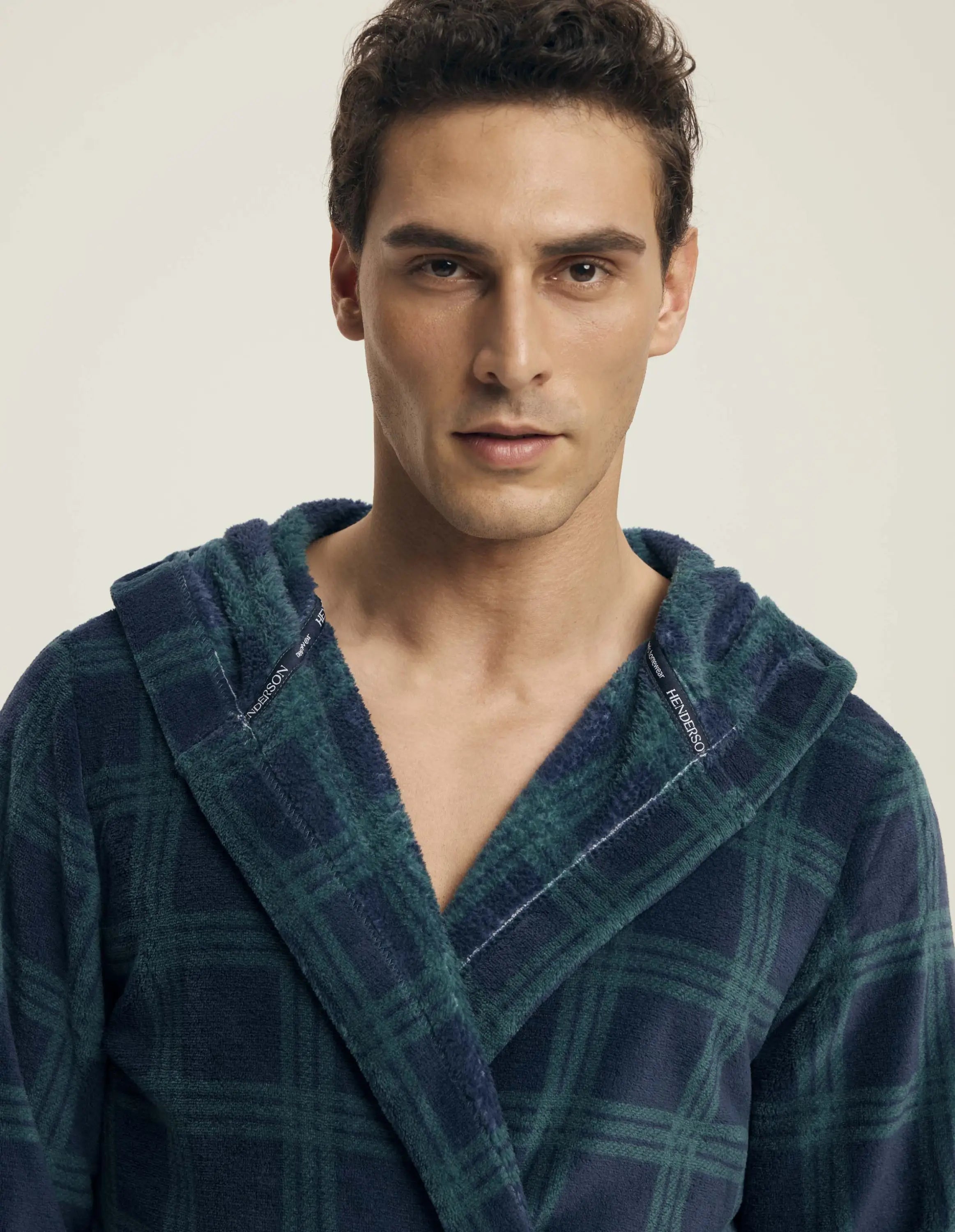 Nickel | vestaglia da uomo con cappuccio in morbido pile
