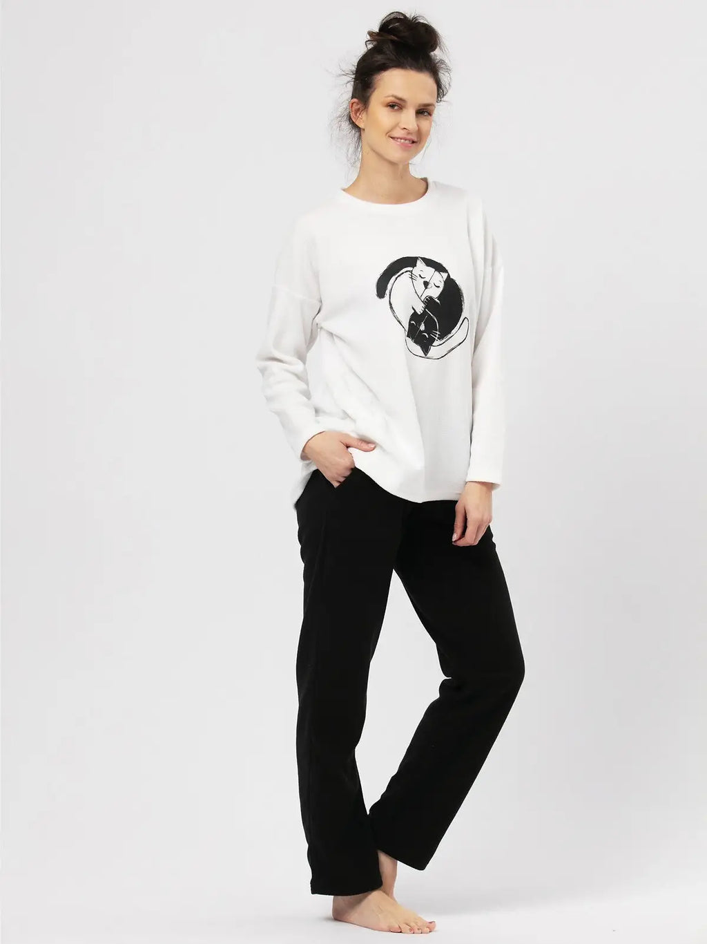 Pigiama caldo da donna realizzato in morbido micropile