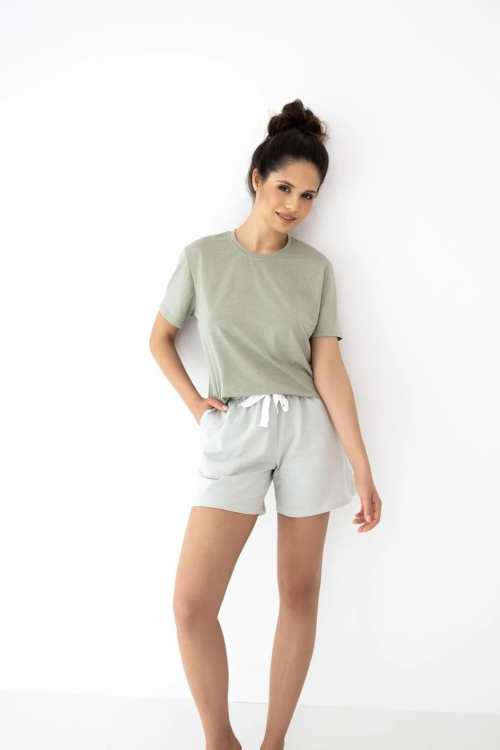 Pigiama corto da donna a manica corte in cotone e shorts