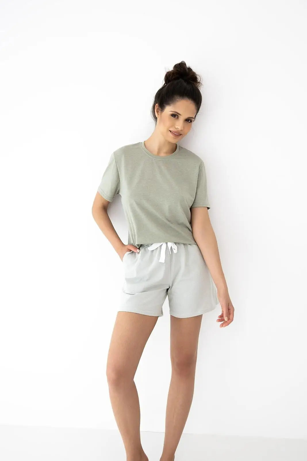 Pigiama corto da donna a manica corte in cotone e shorts
