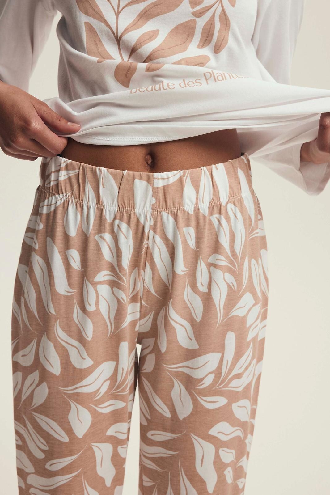 Pigiama da donna in cotone naturale dextra