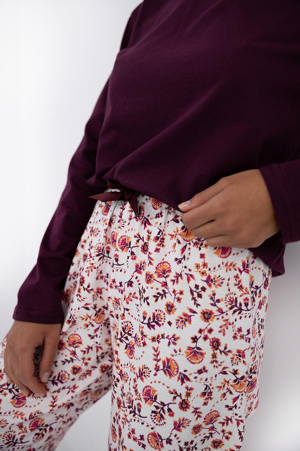 Pigiama da donna in puro cotone con fantasia floreale