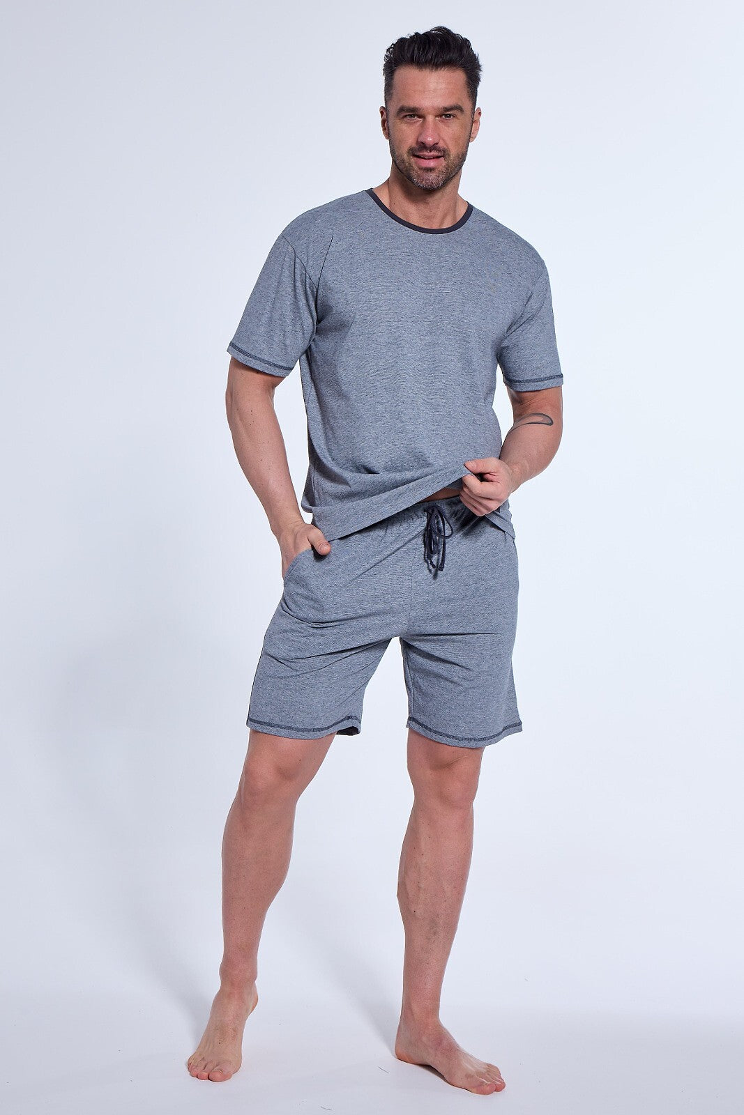 Pigiama da uomo corto in cotone elasticizzato tom