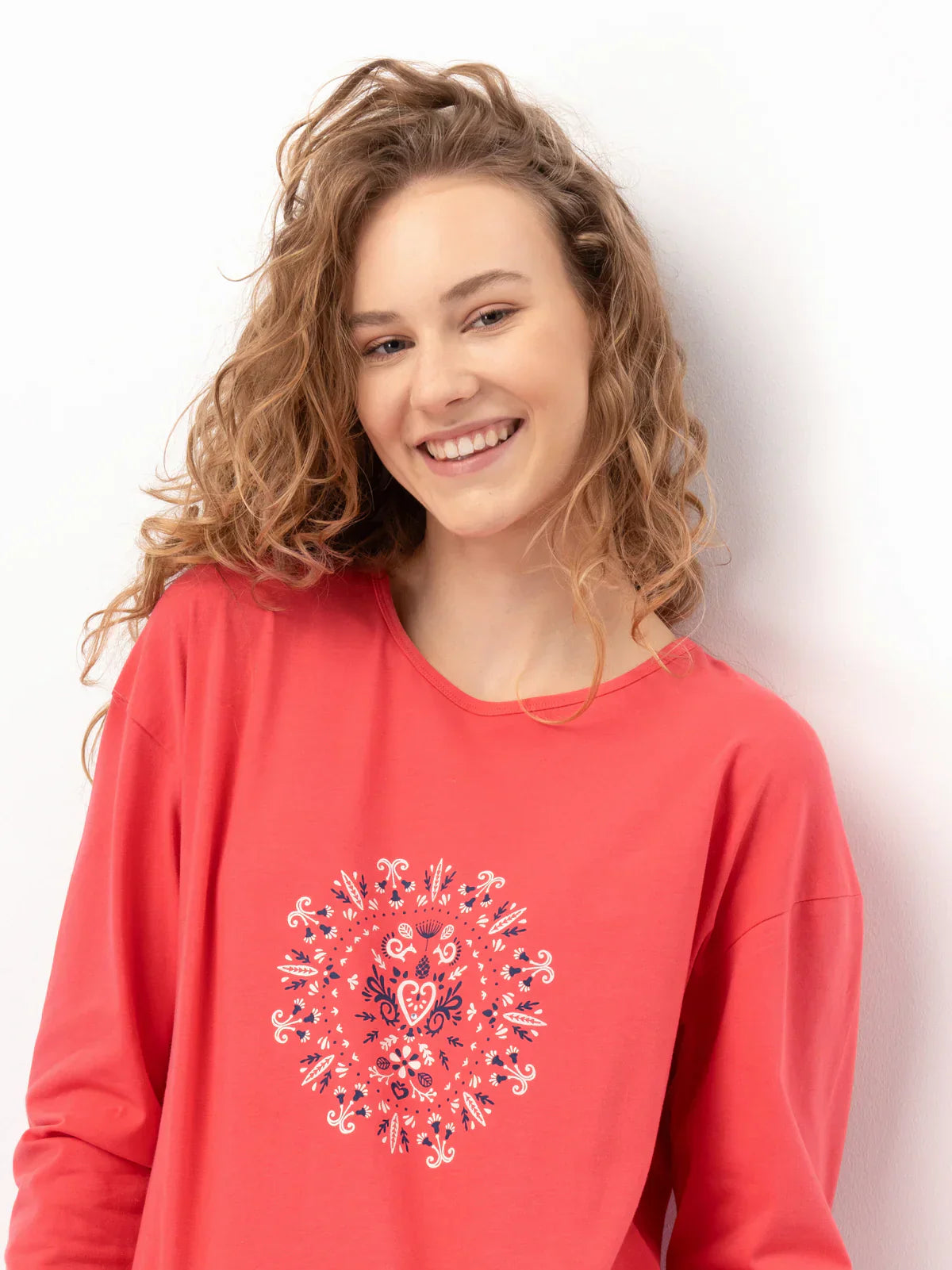 Pigiama donna in cotone elasticizzato con taglio moderno