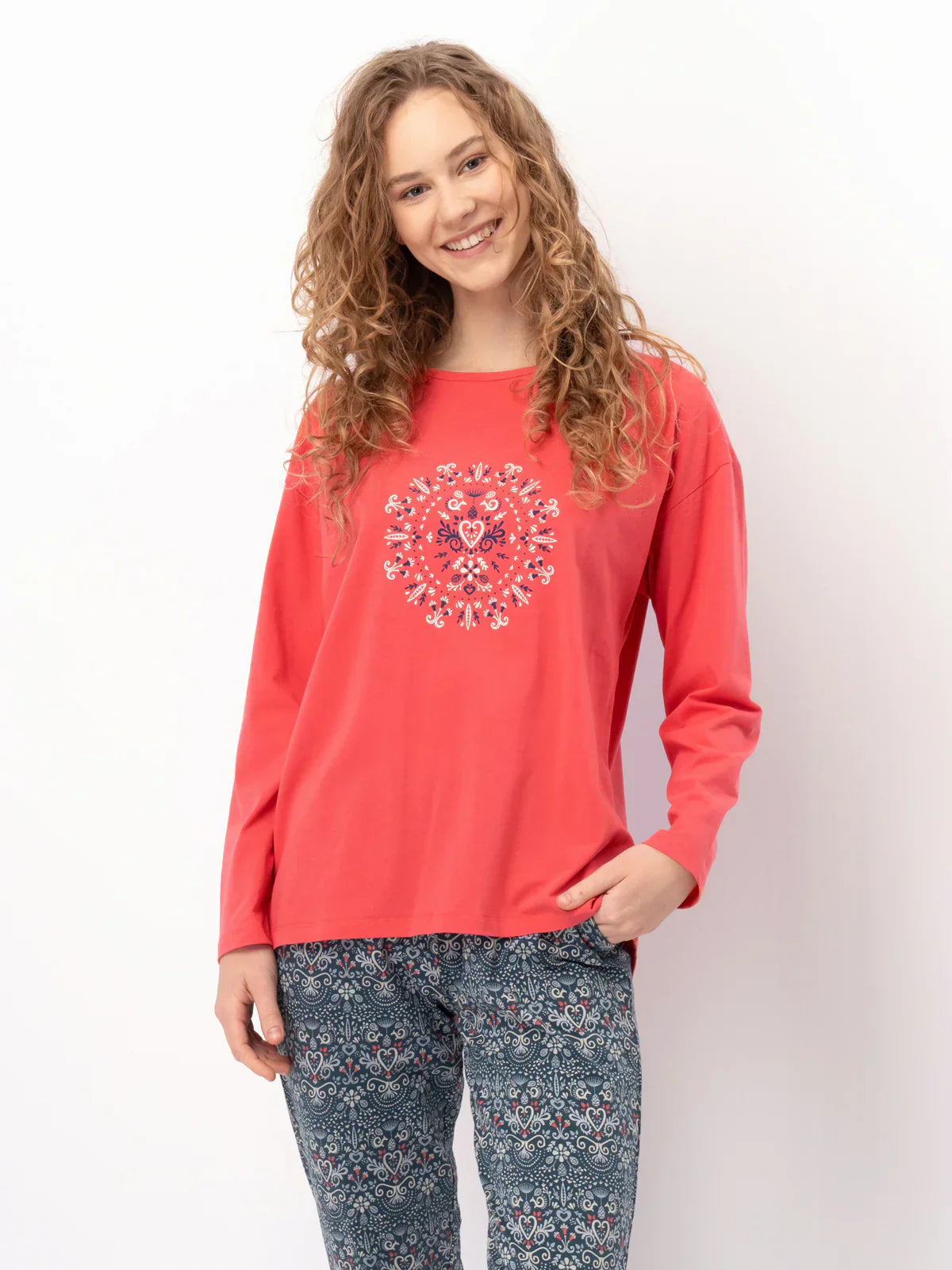 Pigiama donna in cotone elasticizzato con taglio moderno