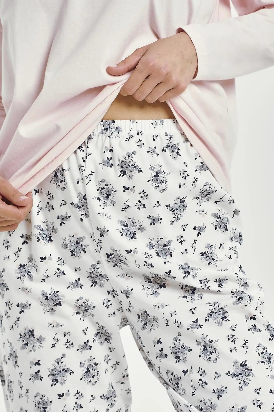 Pigiama da donna in cotone – fantasia floreale - ella