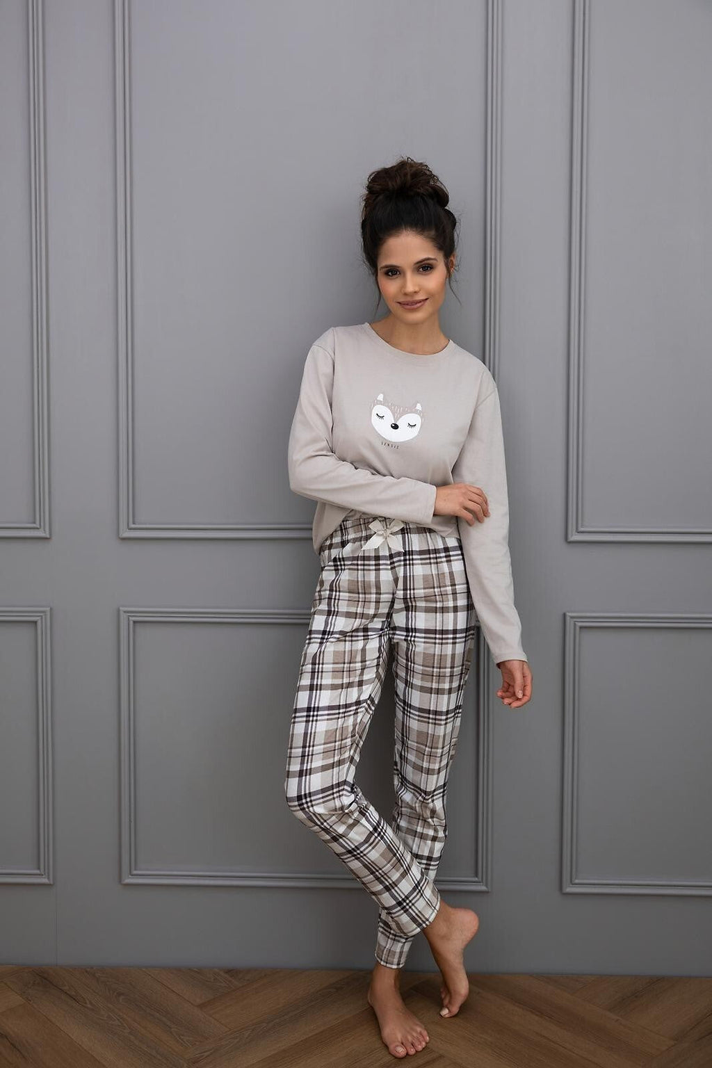 Pigiama donna in cotone con pantaloni a quadri e stampa