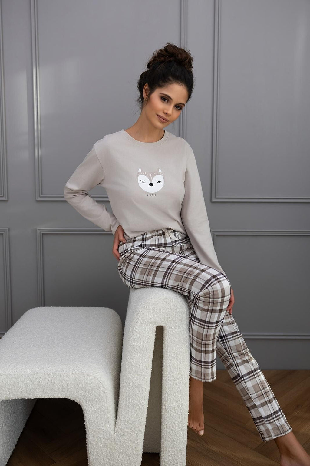 Pigiama donna in cotone con pantaloni a quadri e stampa