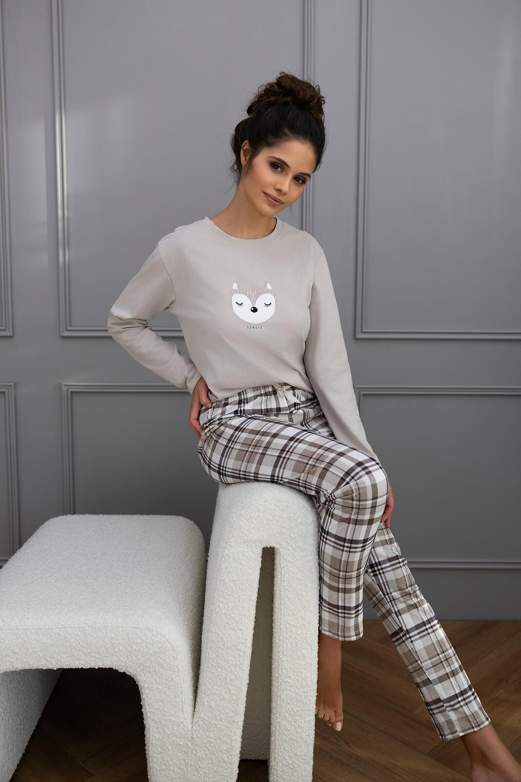 Pigiama donna in cotone con pantaloni a quadri e stampa