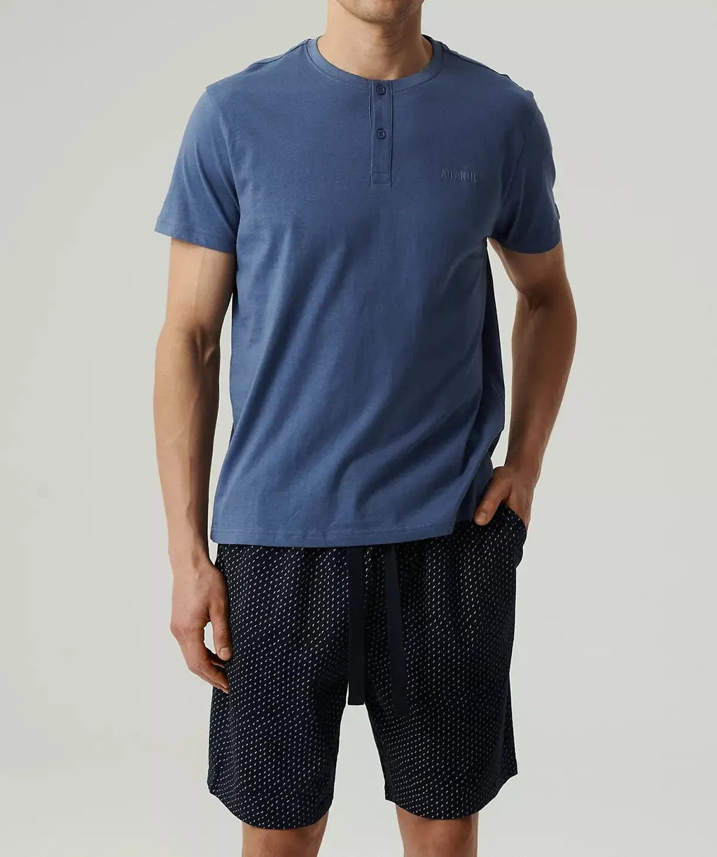 Pigiama estivo da uomo – comfort e freschezza per le notti