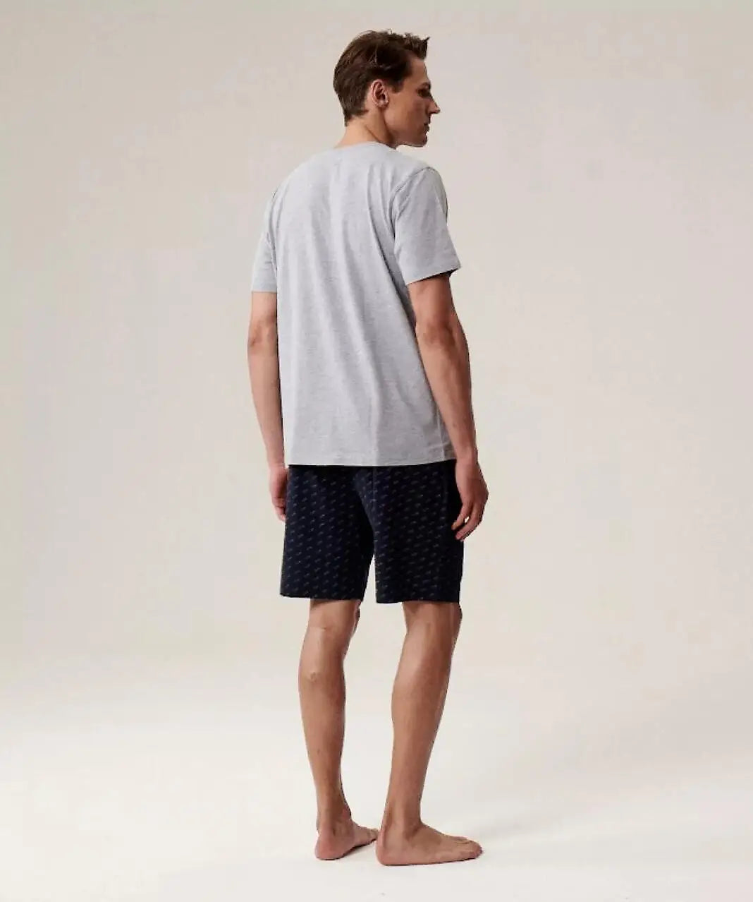 Pigiama uomo classico realizzato in morbida maglia effetto