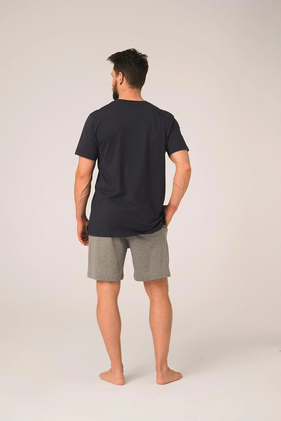 Pigiama uomo in cotone – set con maglia grafica e shorts