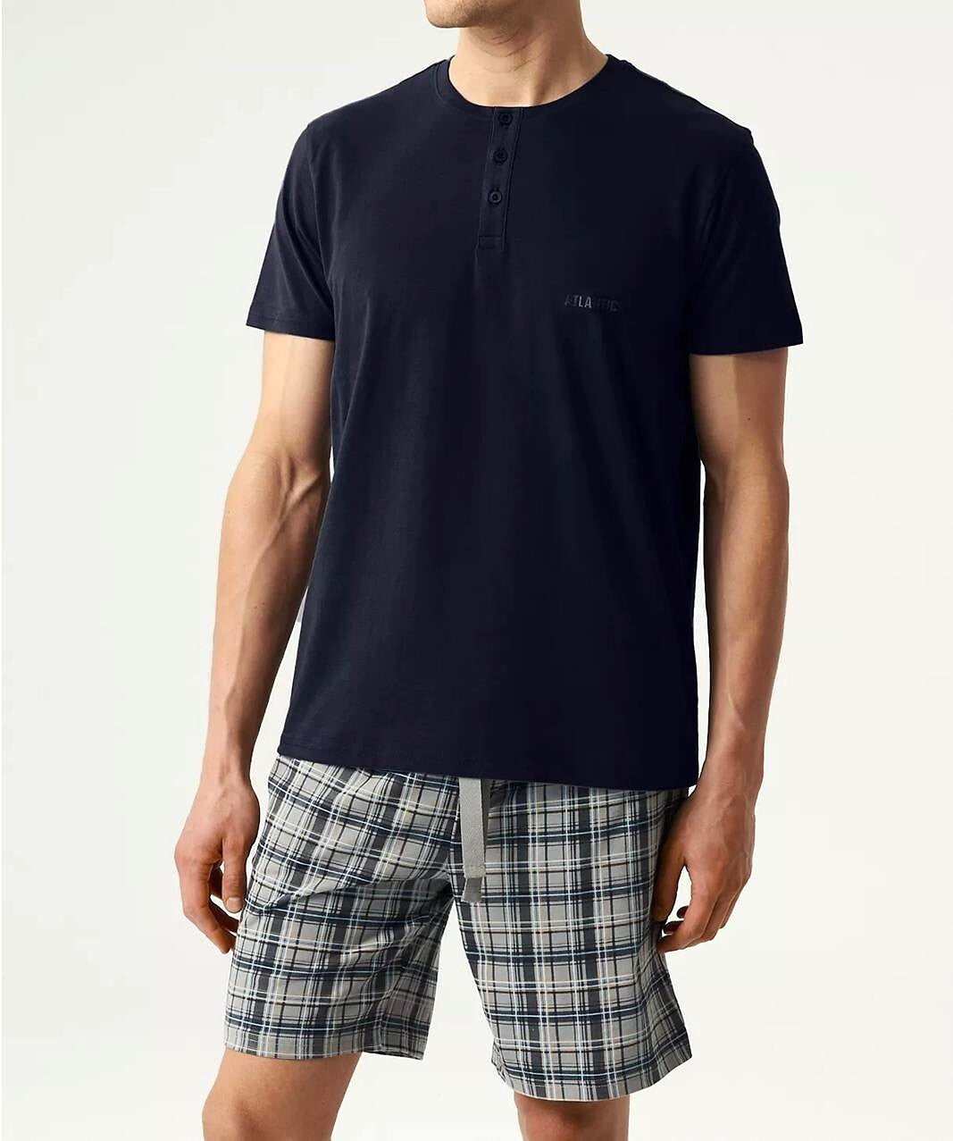 Pigiama da uomo realizzato in cotone di alta qualità