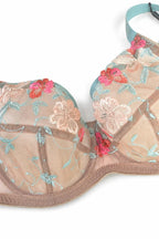 Reggiseno soft in pizzo – eleganza e sostegno per grandi
