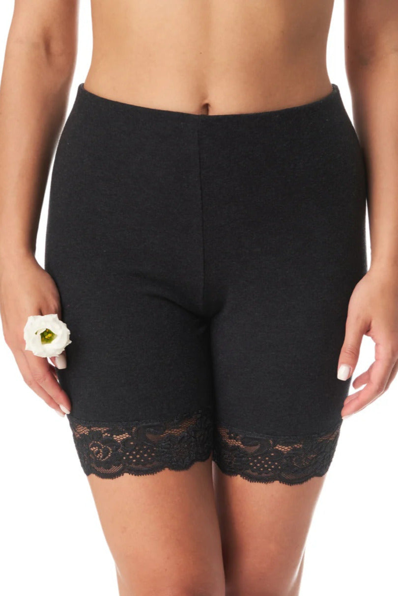 Shorts donna termici in cotone felpato con dettaglio pizzo