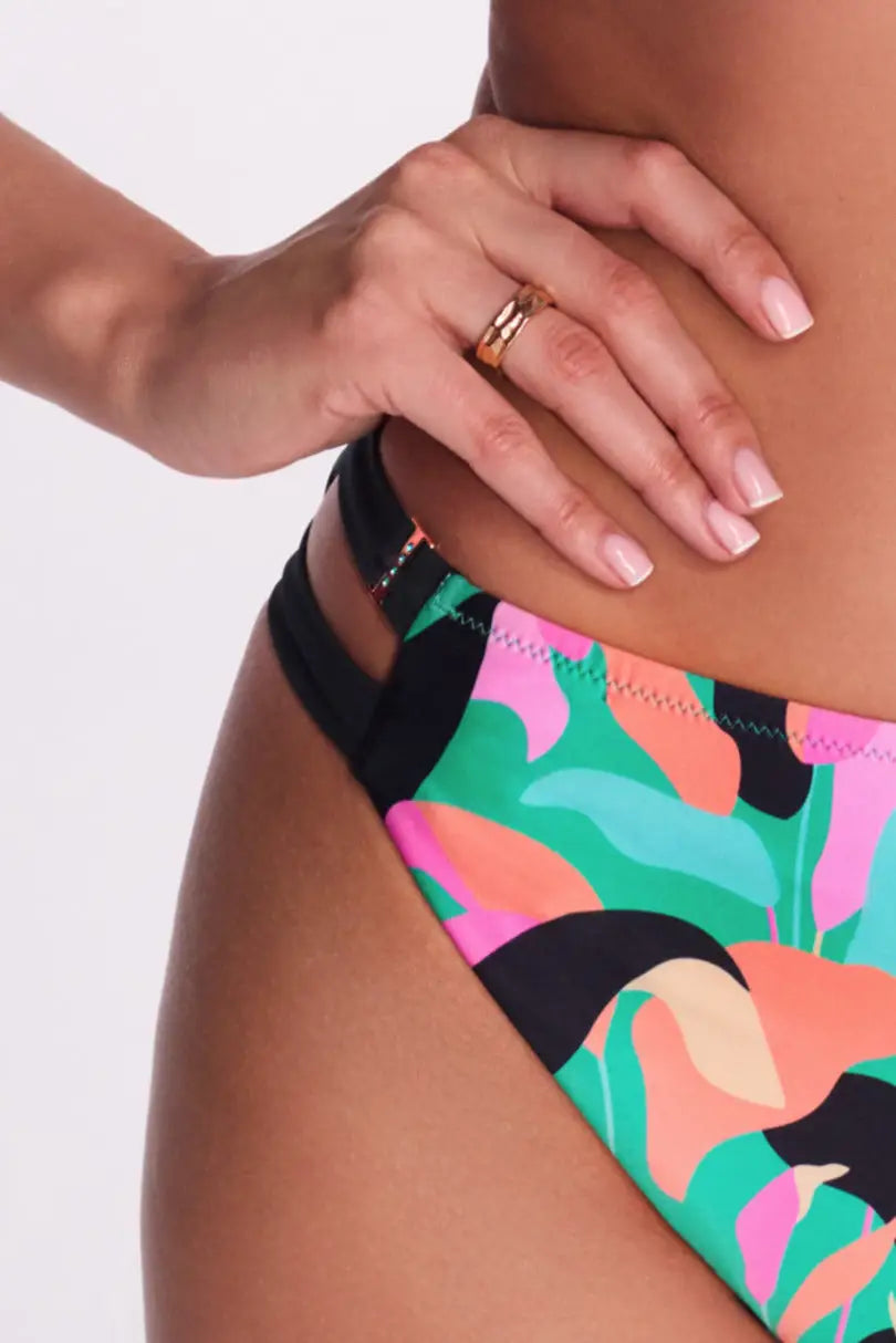 Slip bikini brasiliano con doppi cinturini (midnight sorbet)
