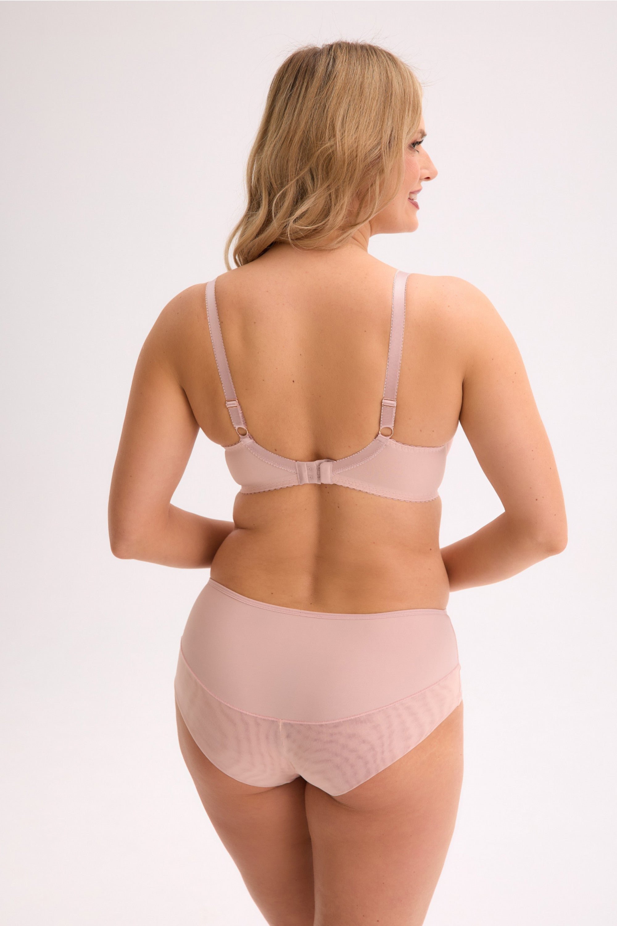 Slip da donna dal taglio classico wendy