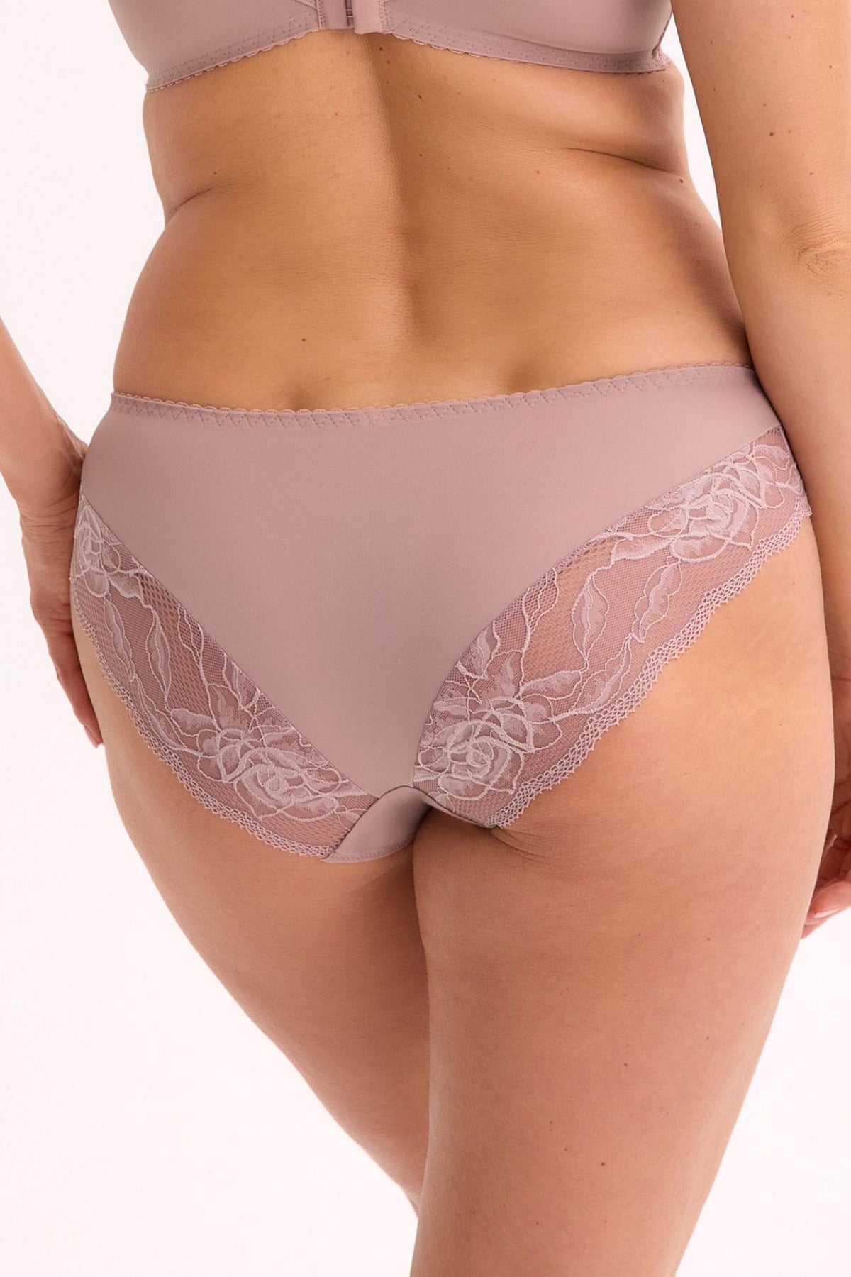Slip da donna in pizzo veronika cappuccino