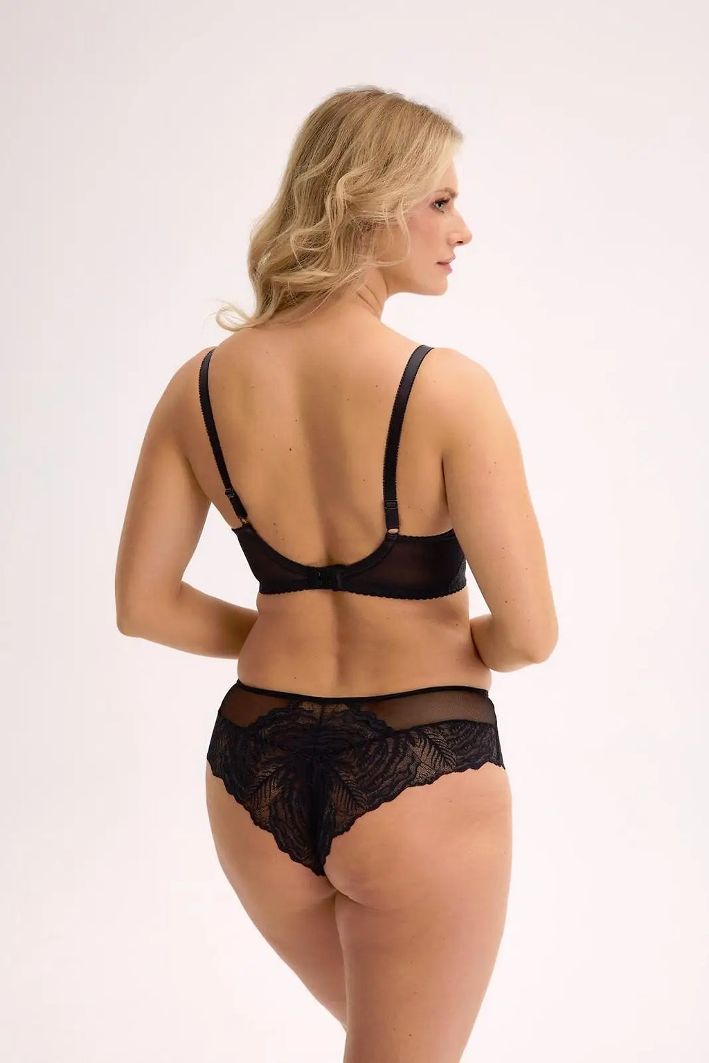 Slip da donna brasiliano in pizzo - isla jessia - nero