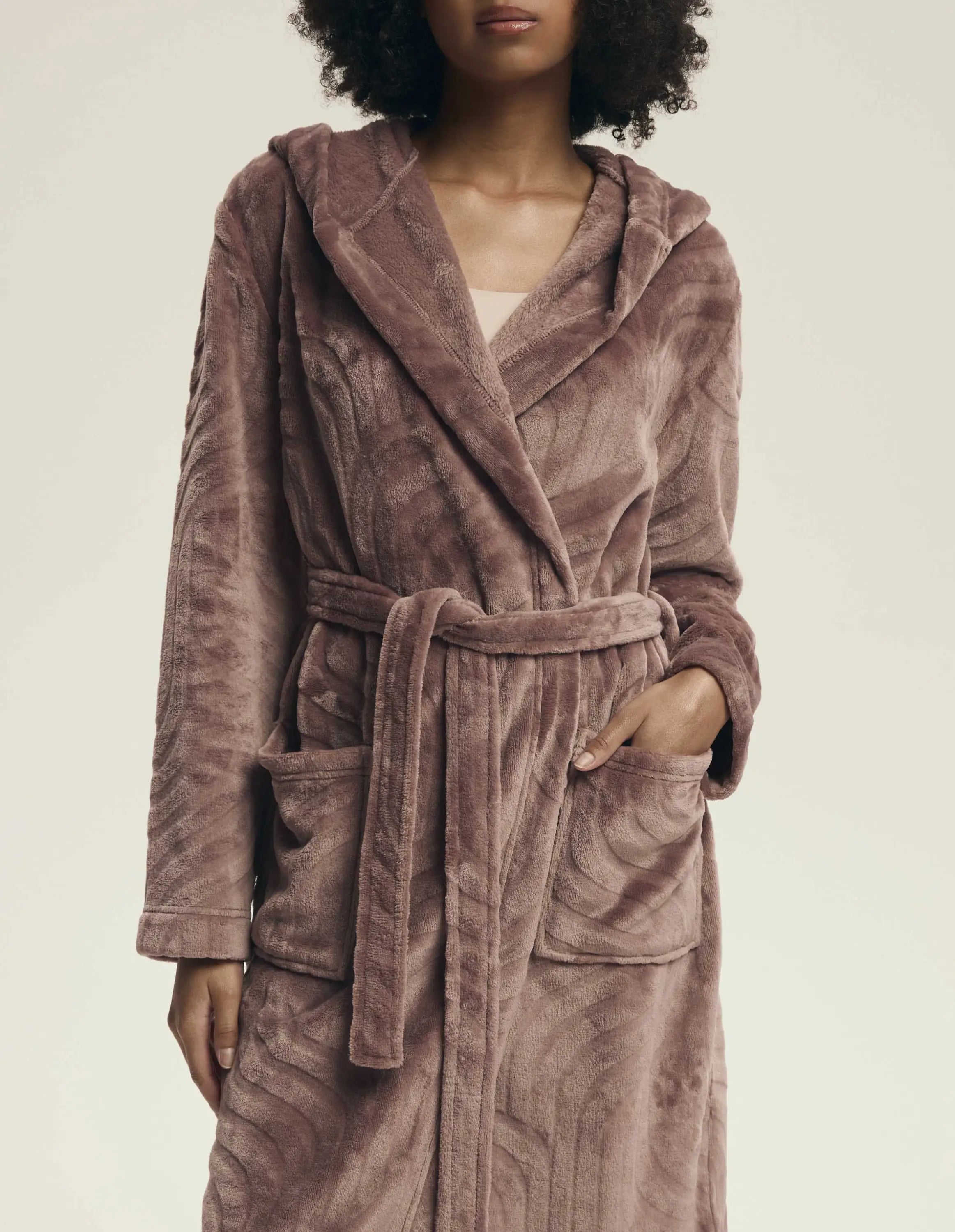 Vestaglia da camera corta con cappuccio | devyn