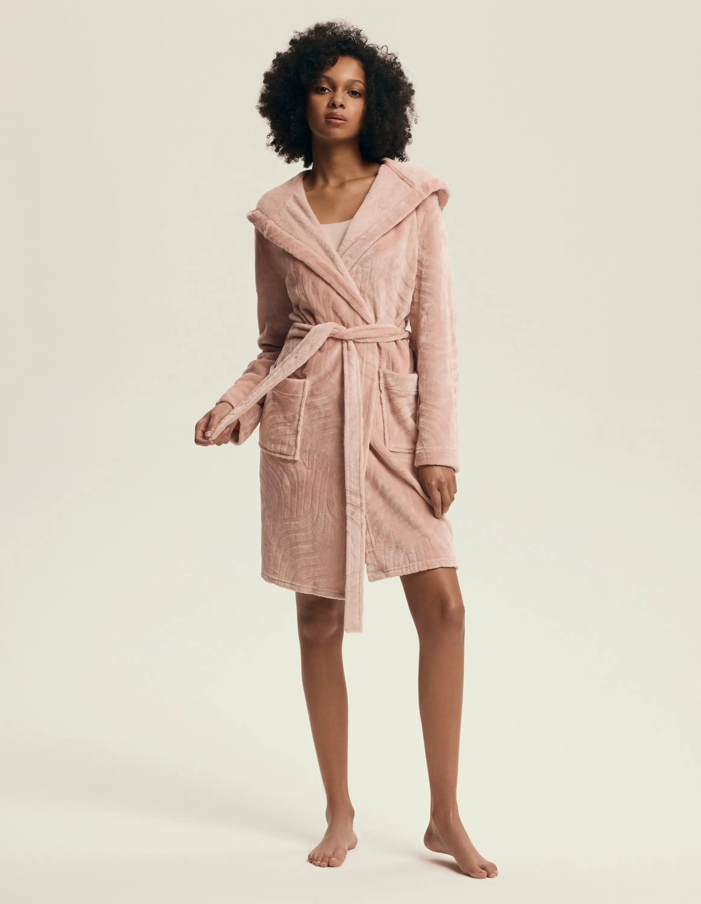 Vestaglia da camera corta con cappuccio | devyn