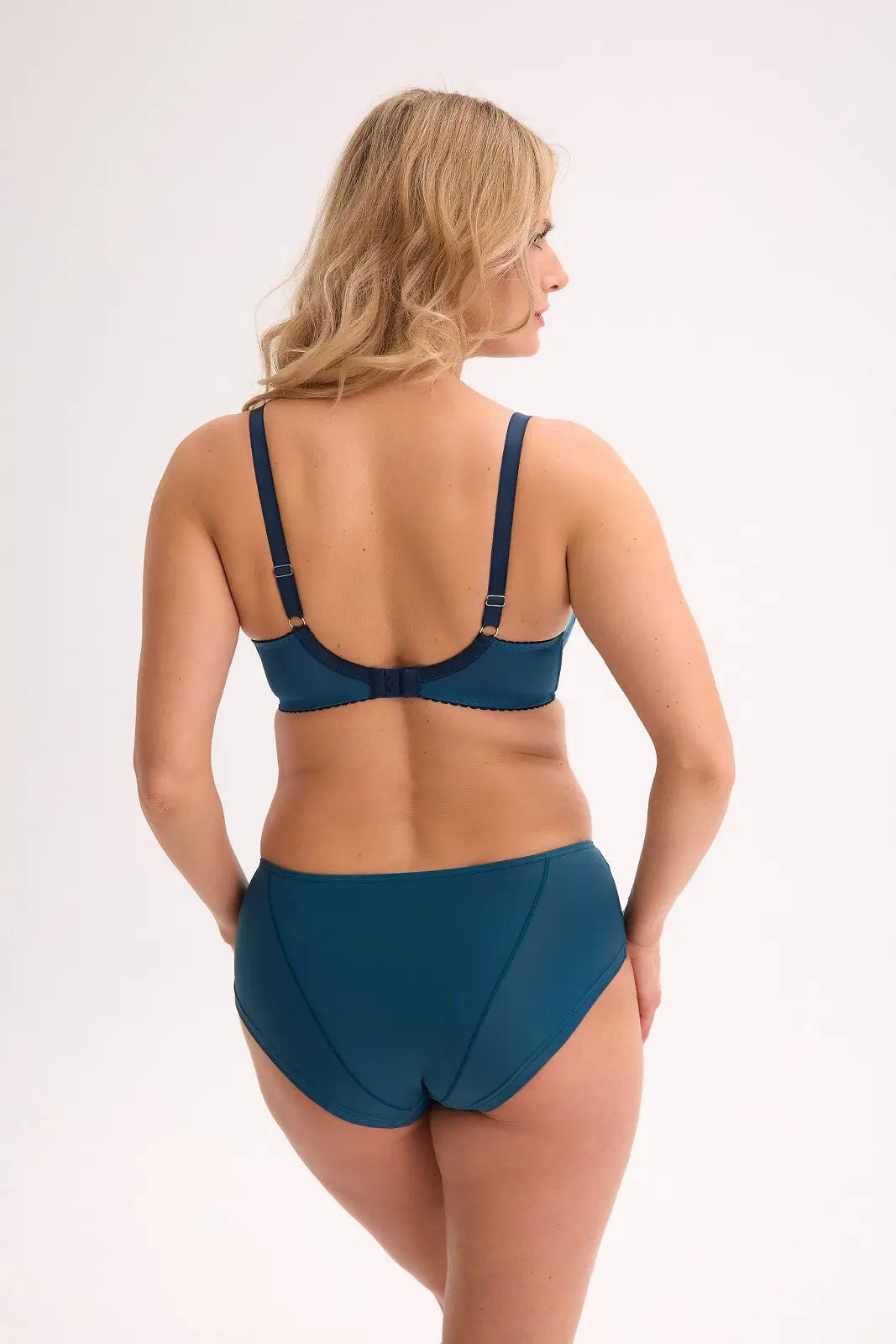 Yasmine | slip in microfibra e pizzo